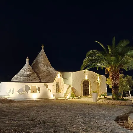 Trullo Felice Winter 奥斯图尼
